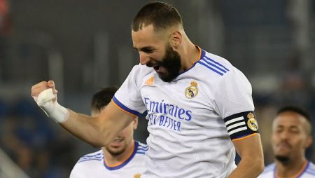 Karim Benzema extends Real Madrid contract until summer of 2023