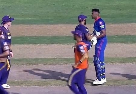Shane Warne has slammed Ravichandran Ashwin over the extra-run controversy during match 41 of the IPL 2021