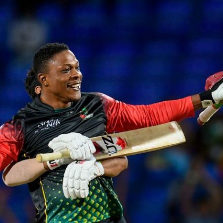 Sheldon Cottrell seals victory with a six off the final ball against Ashley Nurse