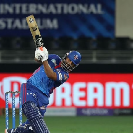 Irfan Pathan said to Rishabh Pant “Most importantly he is finishing games for his team” in IPL 2021