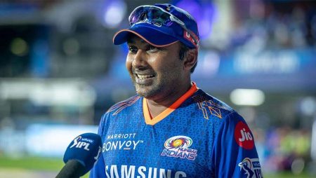 Mahela Jayawardene Mumbai Indians has joined the training after completing his quarantine lead up to the second half of IPL 2021