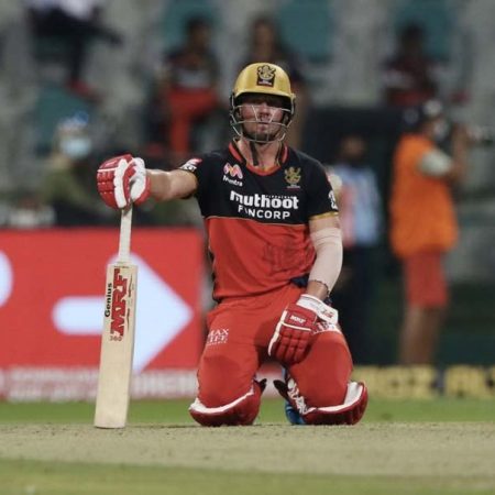 IPL 2021: AB de Villiers and Mohammad Azharuddin built a solid partnership for the second wicket