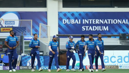 Aakash Chopra says it breaks his heart- “This is very unlike the Mumbai Indians” in the IPL 2021