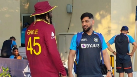 MS Dhoni caught up with Chris Gayle- The “memorable moment” in T20 World Cup 2021