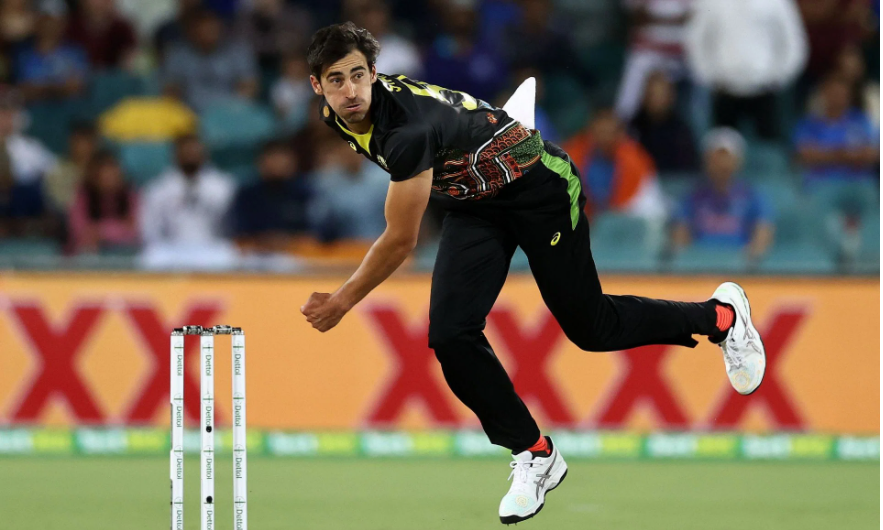 Aakash Chopra has high hopes from Australian pacer Mitchell Starc- “He might even claim a hat-trick” in T20 World Cup 2021