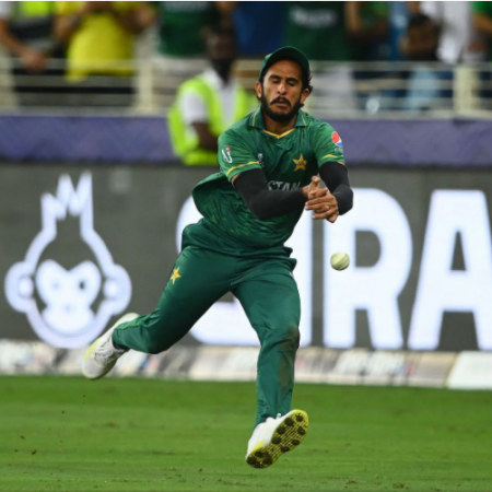 Babar Azam- “He is fighting it out and I will keep backing him” in T20 World Cup 2021