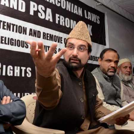 Hurriyat accuses India of attempting to sell occupied Kashmir.