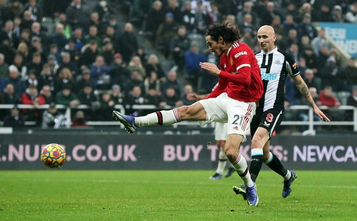 Cavani spares a point for Man Joined together in a 1-1 draw with Newcastle United.