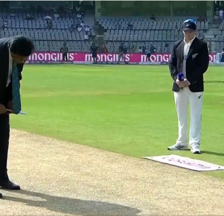 Wasim Jaffer shared a funny clip after Team India skipper Virat Kohli won the toss in the 2nd Test against NZ