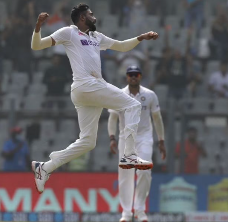 Sanjay Bangar lauds Mohammed Siraj’s bowling in the 2nd Test against NZ