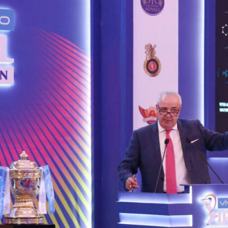 Hugh Edmeades the auctioneer for the 2022 IPL Auction, falls on stage.