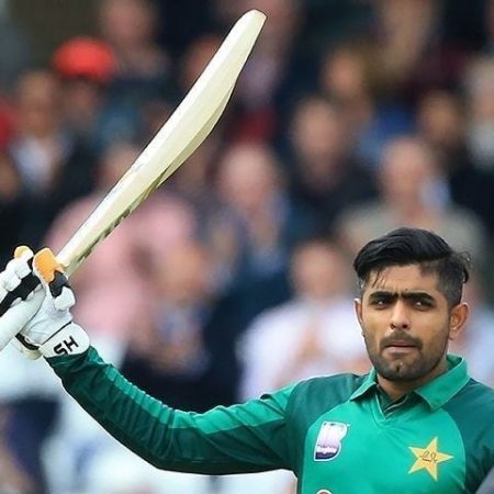 Babar Azam beats out VivRichards and Virat Kohli to become the second-fastest player to reach a major ODI milestone.