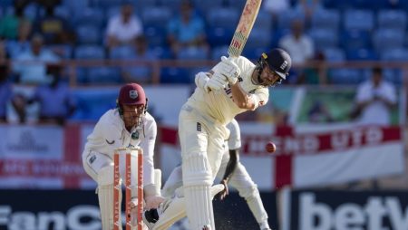 Day 1 of the 3rd Test between England and the West Indies: Tailenders’ 90-run last stand saves England