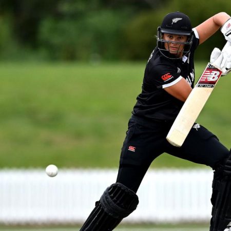 ICC Women’s World Cup2022: Suzie Bates’ 12th century and Hannah Rowe’s five-for lead New Zealand to a 71-run triumph over Pakistan