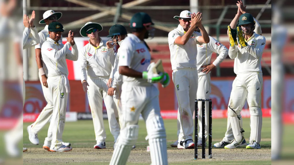 After Pakistan captain Babar Azam walks back for 196, the entire Australian team applauds him from behind.