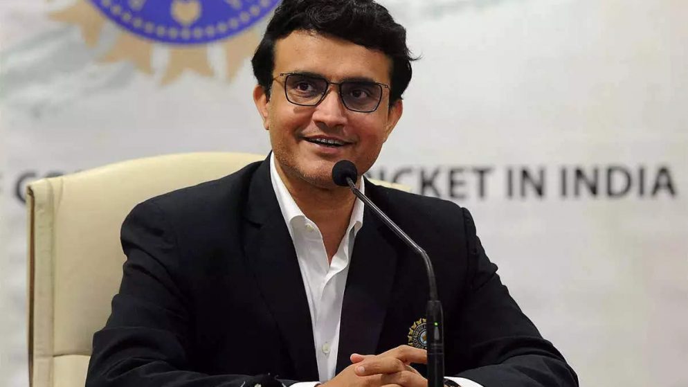 Sourav Ganguly oversteps crease and rules to sit in selection meetings