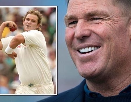 Prior to his vacation Shane Warne had complained of chest problems and perspiration as a result of an excessive liquid-only diet: Manager