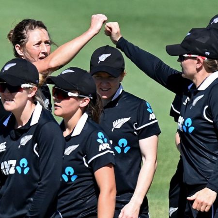 World Cup victory in 2022: Bates and Satterthwaite lead New Zealand to its first win.