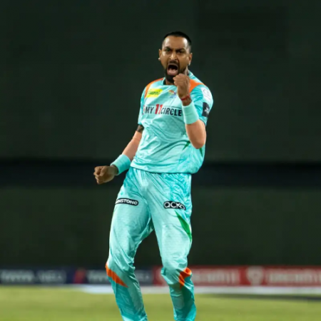 Krunal Pandya has signed with Warwickshire for the Royal London One Day Championship.