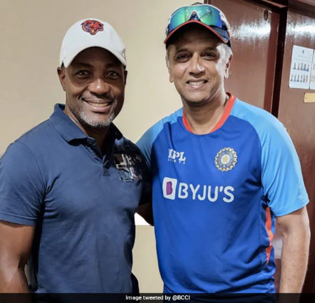 Brian Lara Meets Rahul Dravid In Port Of Spain