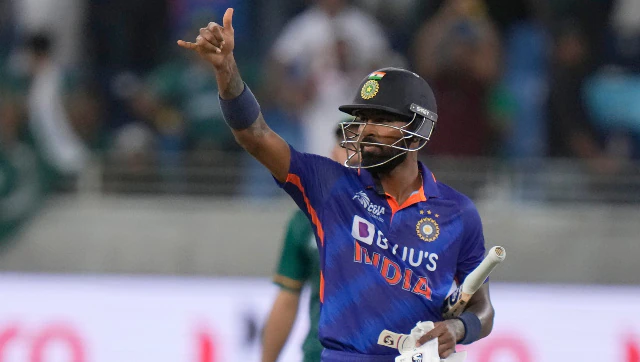 Confusion in the Indian dugout as Hardik Pandya replaces Rishabh Pant in the Asia Cup match against Sri Lanka.