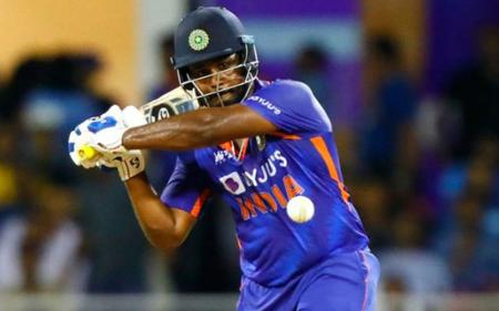 Sanju Samson should replace Suryakumar Yadav in the third T20I against New Zealand, in my opinion: Karthik Dinesh