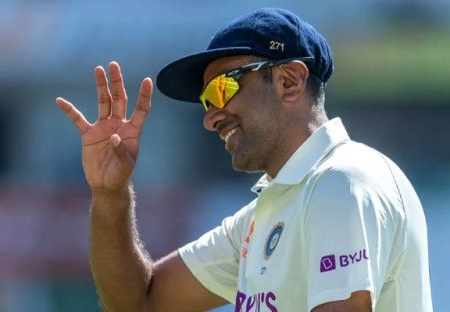 As Australia loses the Nagpur Test, Ravichandran Ashwin completes a fifer.