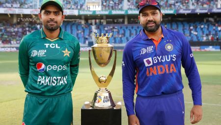 Aakash Chopra discusses the usage of a hybrid approach for the Asia Cup 2023