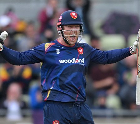 Despite T20 Blast defeat, Simon Harmer maintains his trophy goals