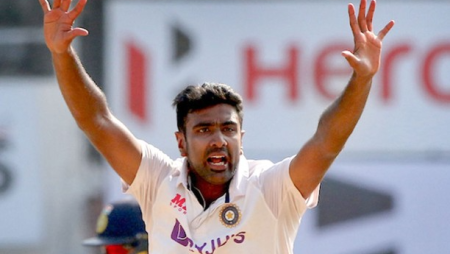 Ravichandran Ashwin clarifies the remark “colleagues not friends.”