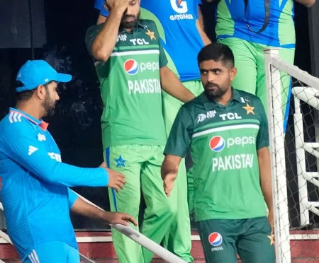 Babar Azam expresses satisfaction in India’s world-class fast bowlers before of the India-Pakistan match.