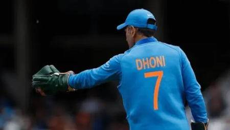 MS Dhoni explaining reason behind jersey number 7