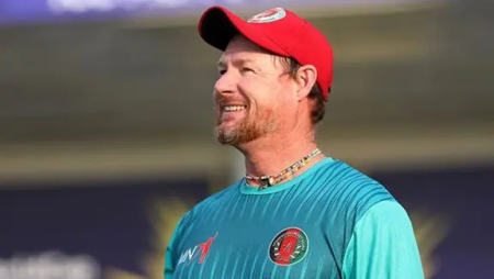 Lanse Klusener takes pride in balance between bat and ball at Ekana Stadium in Lucknow